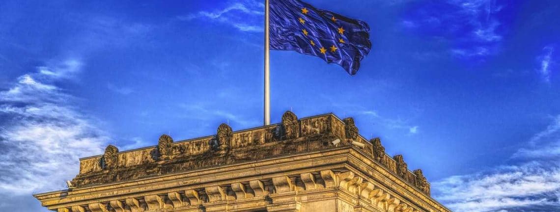 Bundestag en Allemagne et le drapeau européen