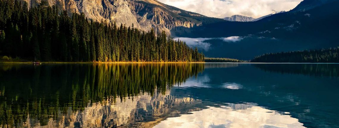 Paysage et lac au Canada