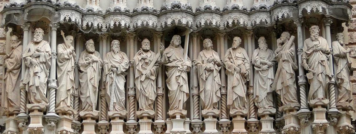Les apostles, sculptures, détail architectural, Barcelone, Espagne