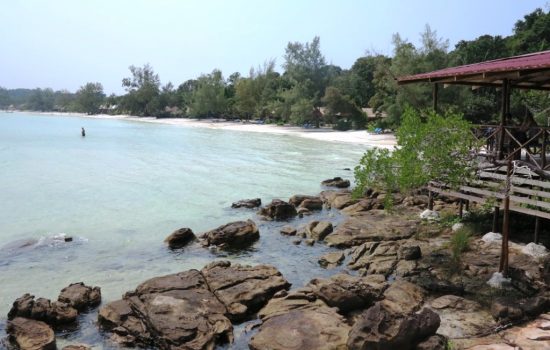 Vue sur plage et mer au Cambodge, Asie