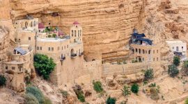 Vue sur monastere en Israel