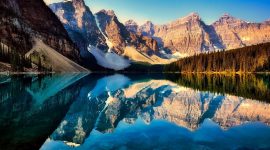 Vue sur le Lac Moraine au Canada