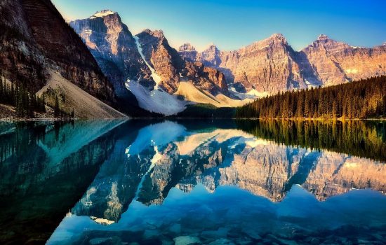 Vue sur le Lac Moraine au Canada