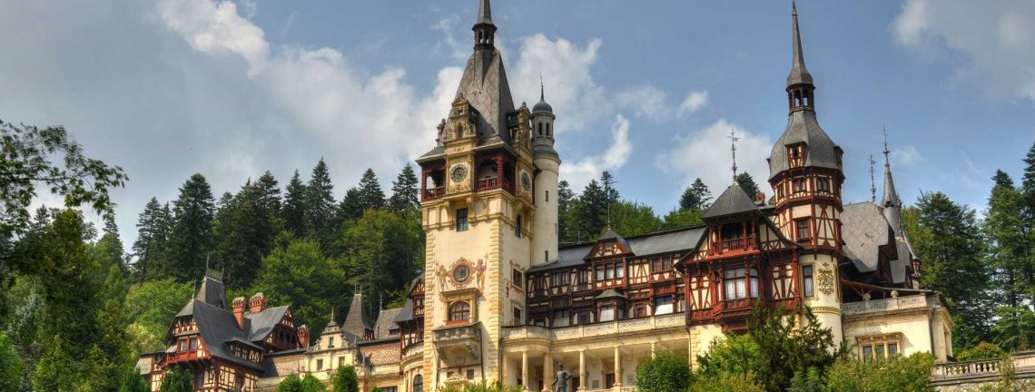 Le château de Peles à Sinaia, la Vallée de la Prahova, en Munténie, Roumanie