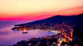 Vue panoramique sur la ville de Sarande en Albanie
